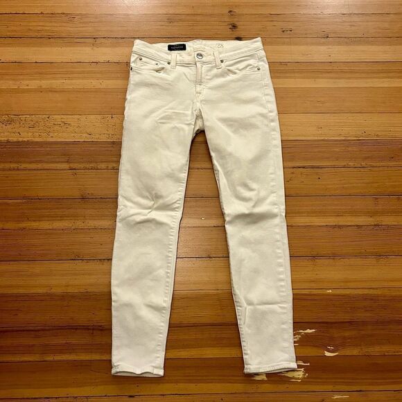 J. Crew 8” toothpick ankle Jean in white denim. Size 28. - Picture 4 of 13